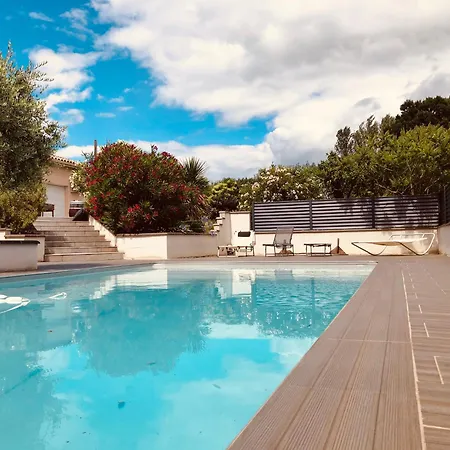 منزل للإقامة Cabanon Dans Le Jardin *