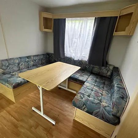 Cabanon Dans Le Jardin Quarto em Acomodações Particulares Gaillac