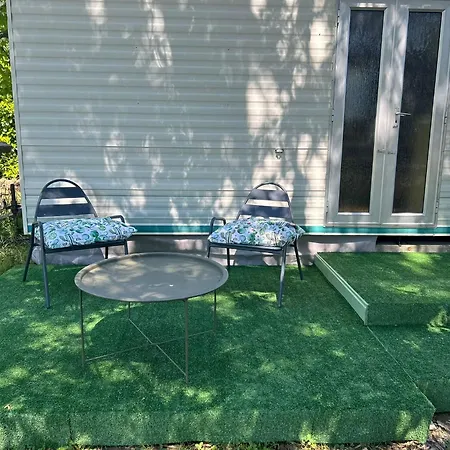 Cabanon Dans Le Jardin Séjour chez l'habitant